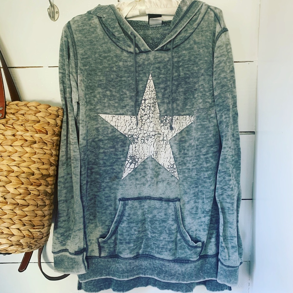 Lightweight Faded Star ⭐️ Sweatshirt Hoodie - Women’s Medium ⭐️